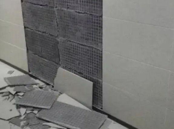 宿迁市瓷砖空鼓维修公司分享下宿迁市墙砖松动维修的知识